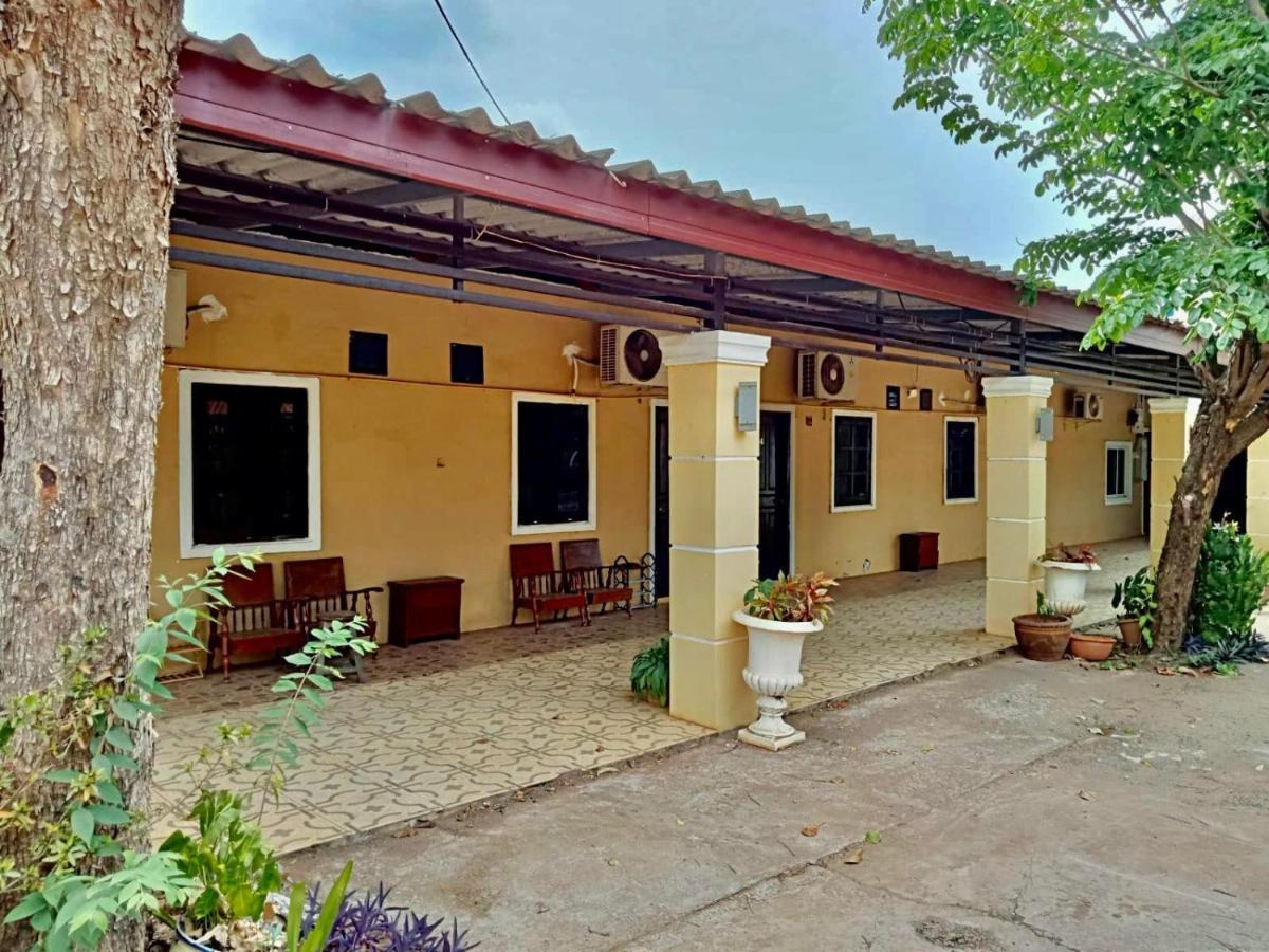 Erawan Guesthouse 巴色 外观 照片