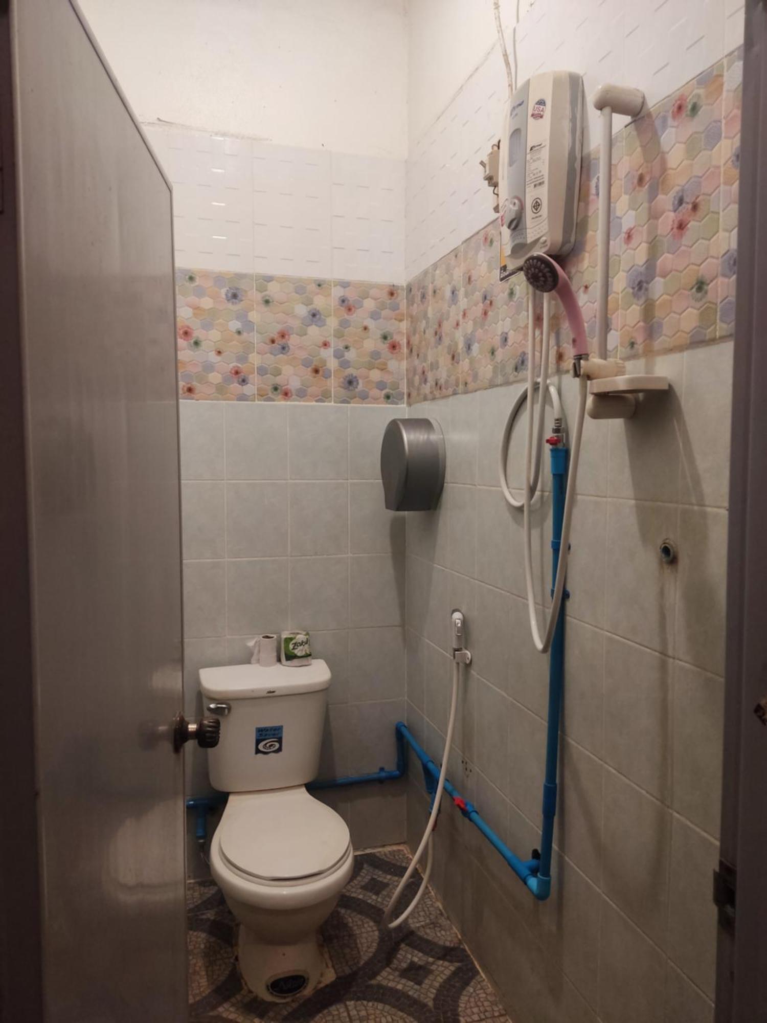 Erawan Guesthouse 巴色 外观 照片