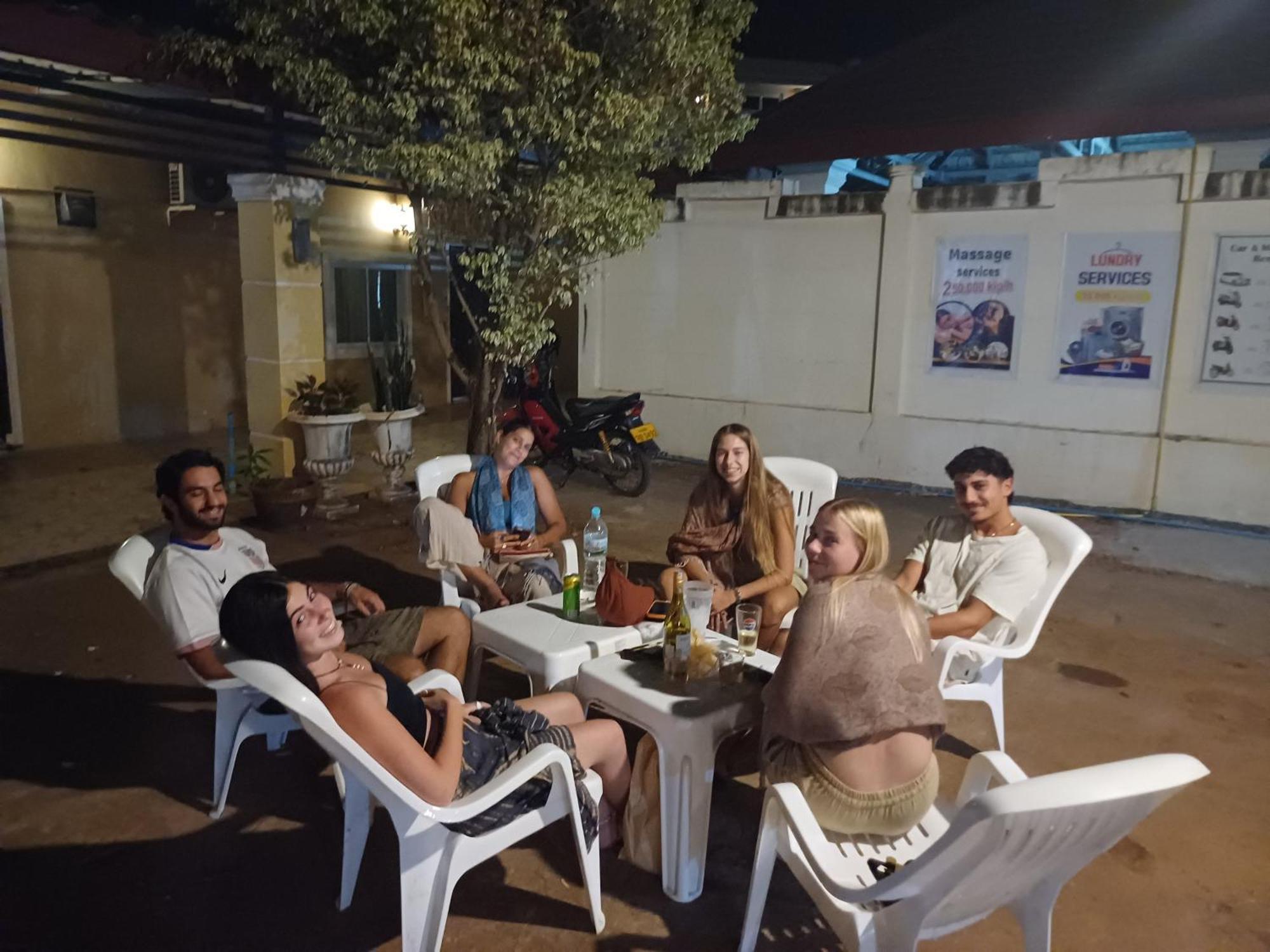 Erawan Guesthouse 巴色 外观 照片