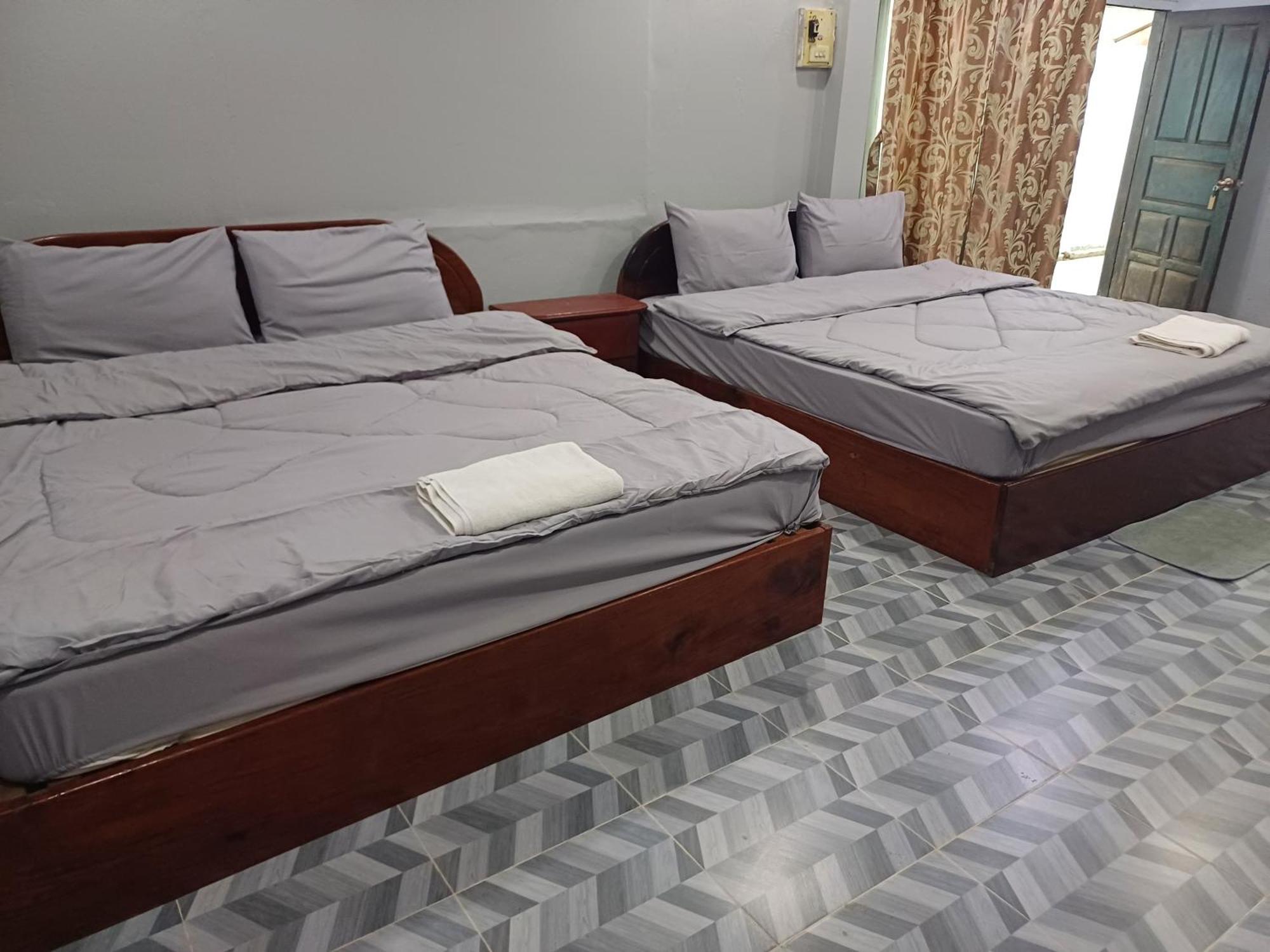 Erawan Guesthouse 巴色 外观 照片